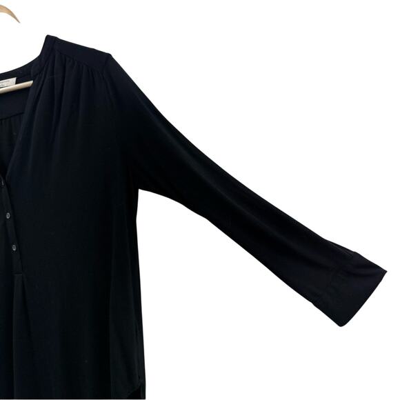 Aritzia Babaton V-Neck Long Sleeve Lightweight Black Shirttail Blouse Size Small - Picture 4 of 11